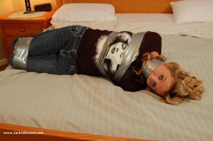 www.jackiebound.com - 12 Jeans Bound Part II photos thumbnail